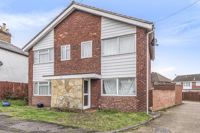 Semi-detached house to rent in Maidenhead, Berkshire