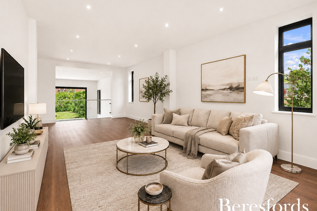 46, Rayleigh Road, Brentwood photo 5