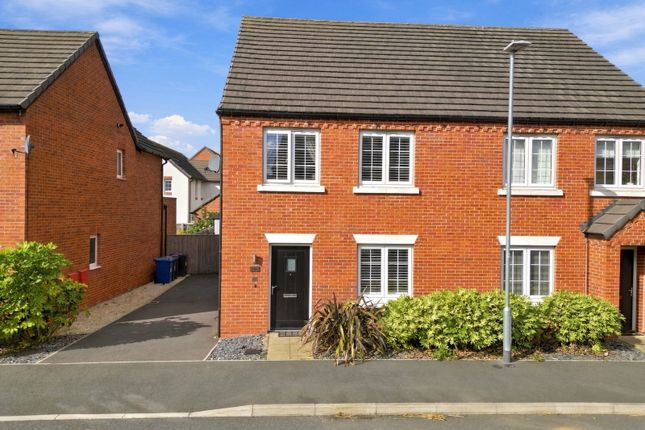 36, Thornfield Way, Nottingham photo 2