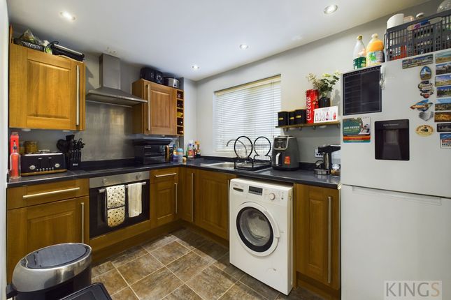 8 The Coppins Great North Road, Welwyn Garden City photo 3