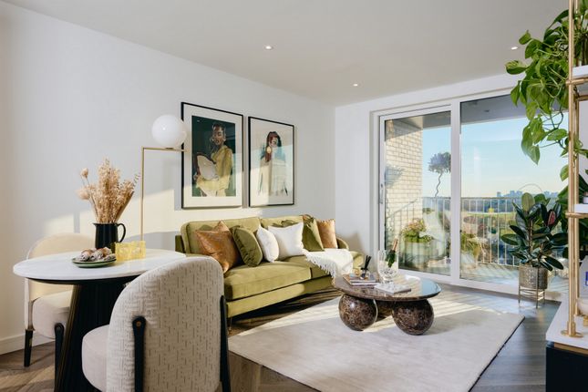 217 Lindley House, Silkstream, London photo 2