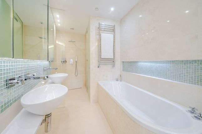 Flat 2, 4-6, Putney High Street, London photo 3