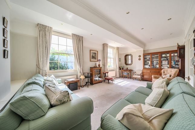 12 Loudwater House, Loudwater Drive, Rickmansworth photo 4
