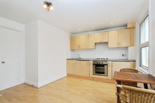 Flat 3, 10, George Street, Reading photo 4