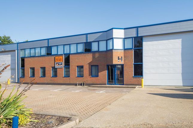 Industrial to let in Unit H The Loddon Centre, Wade Road, Basingstoke