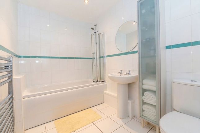 37 Mere Drive, Manchester photo 4