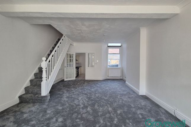 11 Grassfield Avenue, Salford photo 5