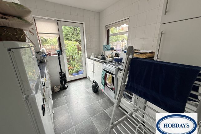 64, Strafford Gate, Potters Bar photo 3