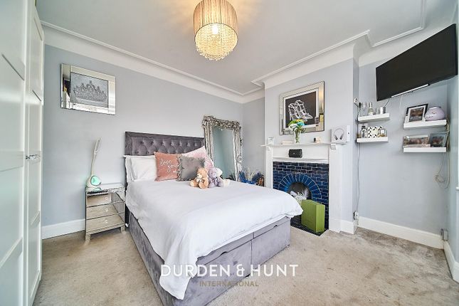 Terraced house for sale in Boscombe Avenue, Hornchurch