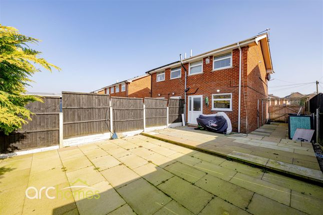44, Ashwood Avenue, Wigan photo 4