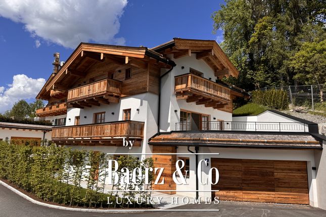 Town house for sale in Ehrenbachgasse 4, 6370 Kitzbühel, Austria