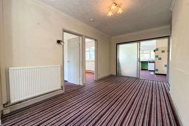2 Waungron, Glynneath photo 4