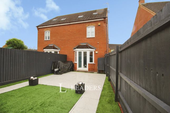 5, Proctor Rise, Milton Keynes photo 4