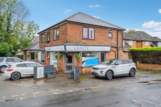 Thumbnail Flat for sale in Main Road, Naphill, High Wycombe