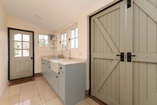 Studio Kitchen