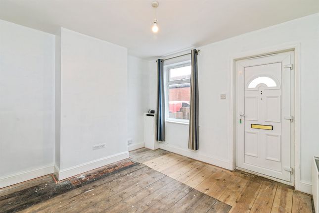 14, Arnold Street, Lowestoft photo 2