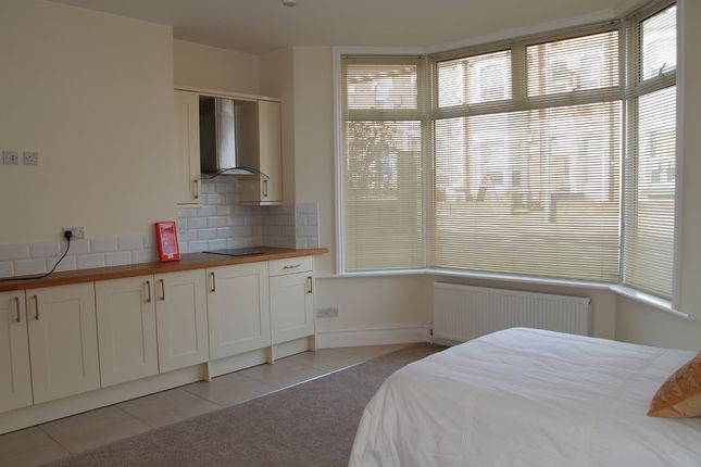 Studio Flats To Let In Swindon Wiltshire Rent Studio