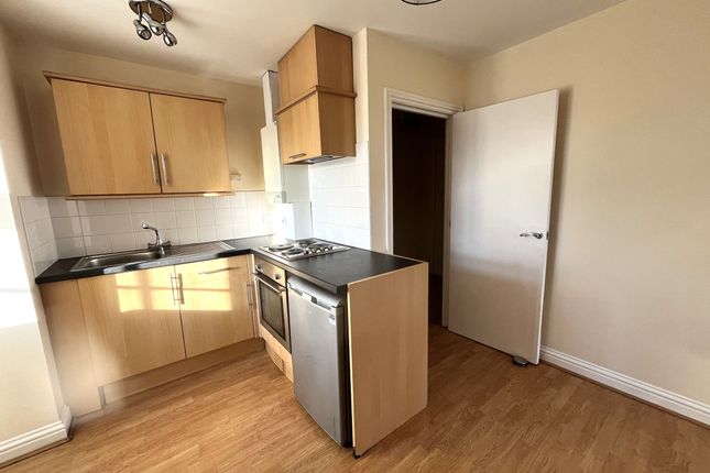 Flat 5, Longbow Court, Tunbridge Wells photo 4