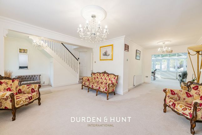 67 Romford Road, Chigwell photo 4