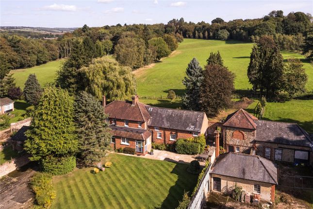 Thumbnail Detached house for sale in Brasted Road, Westerham, Kent