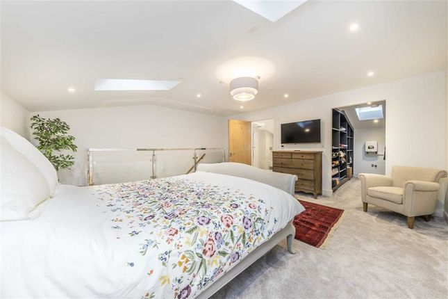 Property for sale in Hyde Vale, London