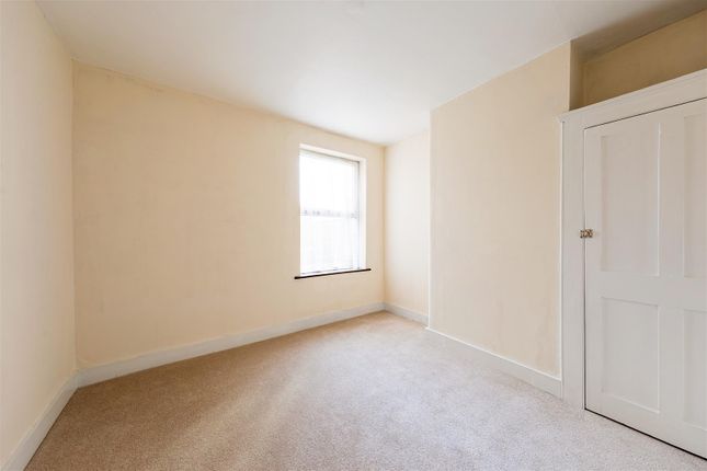 111, Hibbert Road, Walthamstow photo 4