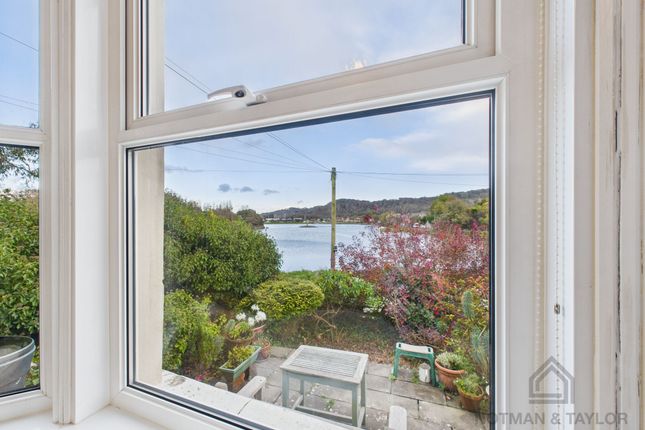 2 Albany Villas, Torpoint photo 3