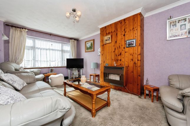 62, Teesdale Road, Dartford photo 2
