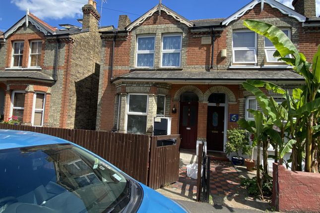 Terraced house to rent in Queens Road, Feltham