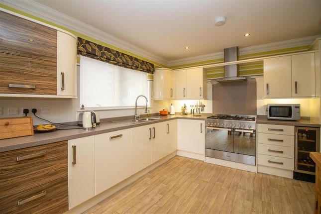 6, Heronhill Close, Hawick photo 3