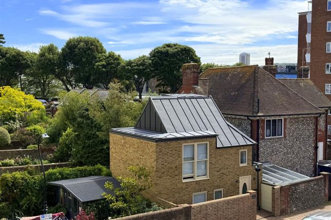Flat 3, Blackwater Court, 1a Cornfield Terrace, Eastbourne photo 5