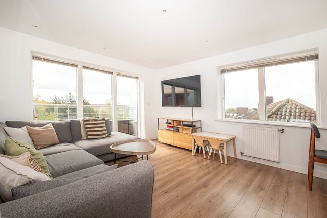 Flat 5, 328, Kingston Road, London photo 3