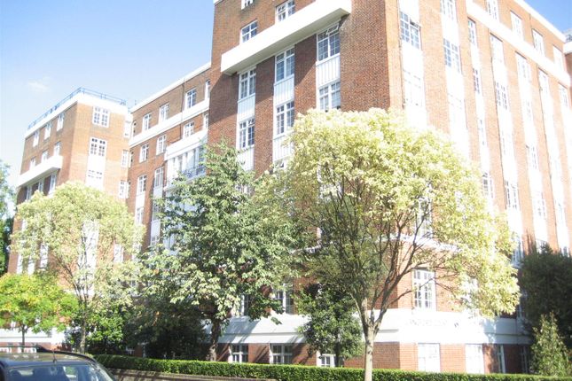 Flat to rent in Abbey Road, London