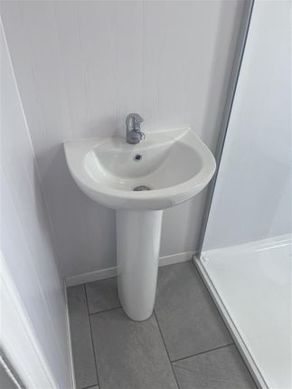 Shower-Room