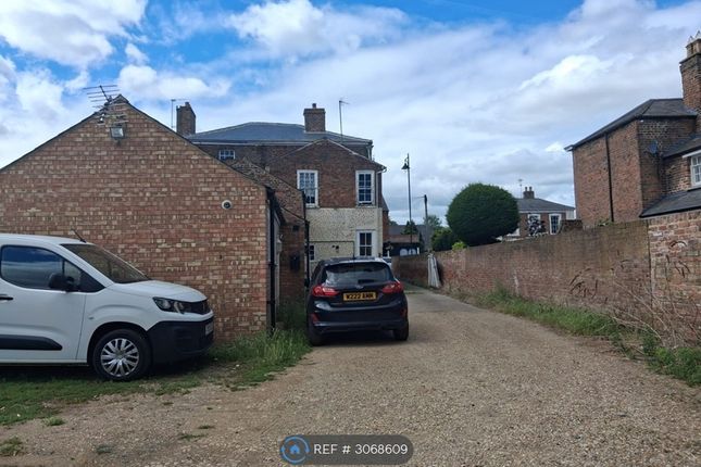 Market St, Long Sutton, Spalding photo 4