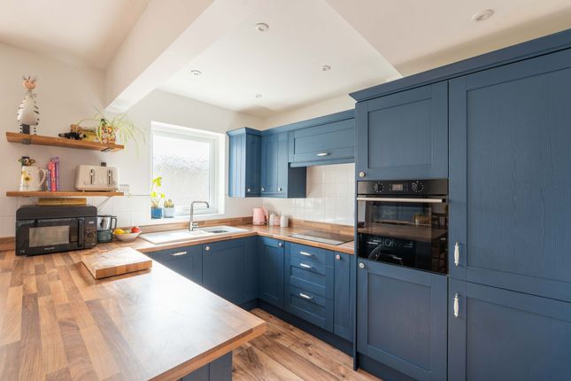53 Clwyd Avenue, Abergele photo 2