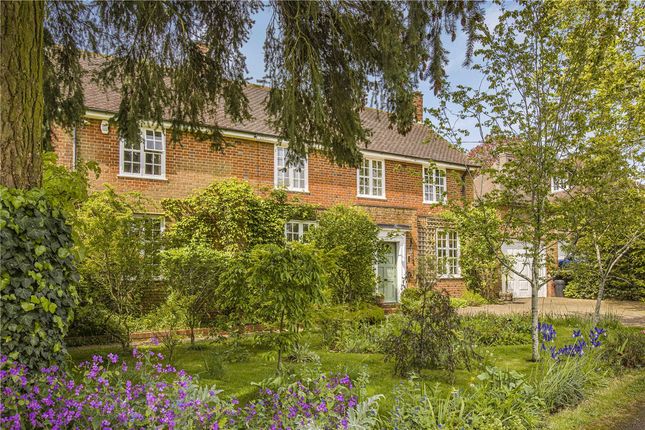 Thumbnail Detached house for sale in High Oaks Road, Welwyn Garden City, Hertfordshire
