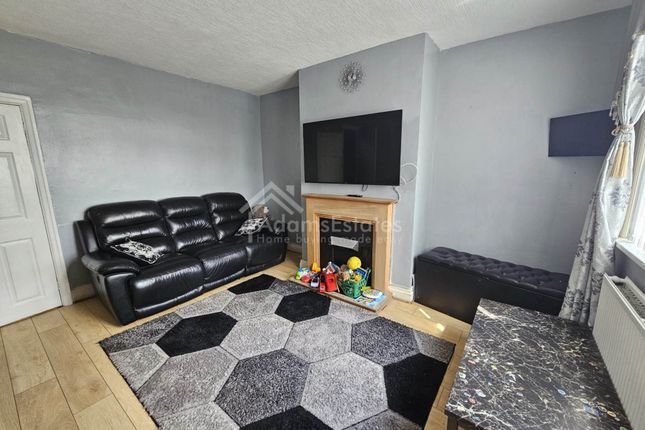 22, Cravendale Road, Dewsbury photo 2
