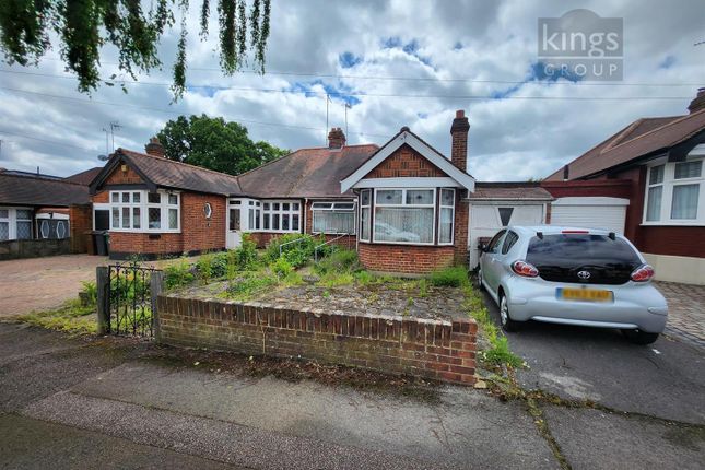 Thumbnail Bungalow for sale in Gunners Grove, London