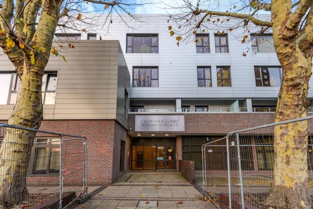 Flat for sale in Sunbury-On-Thames, Surrey