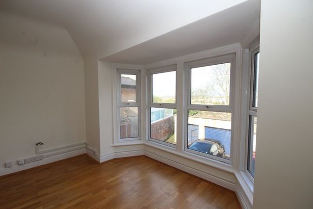 Flat to rent in Hendford Hill, Yeovil