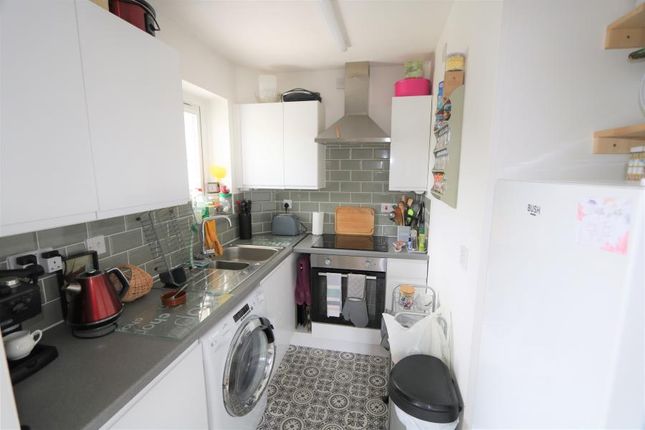 15, Berneshaw Close, Corby photo 3
