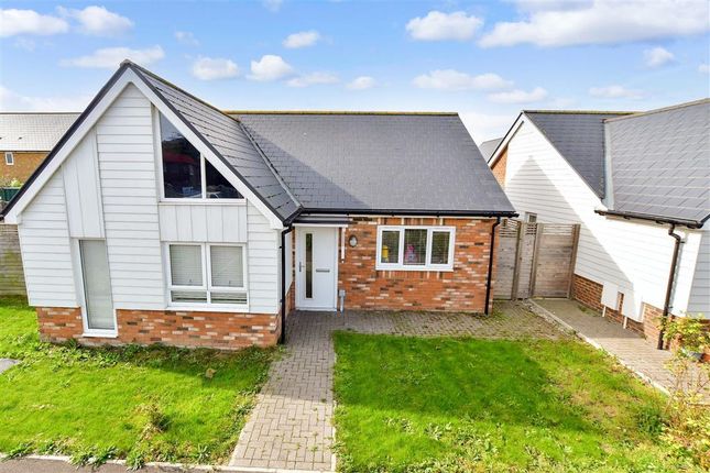 Thumbnail Detached bungalow for sale in Pippin Close, New Romney, Kent