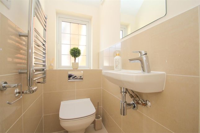 Unit 6, 39-41, High Street, Burnham photo 4