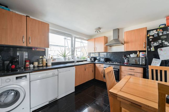 Thumbnail Flat for sale in Campsbourne Road, Crouch End, London