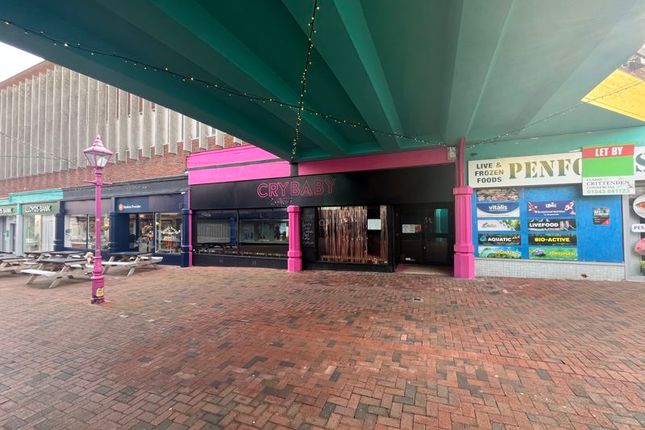 Retail premises to let in The Centre, Margate