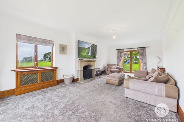 56 Knowsley Road West, Blackburn photo 2