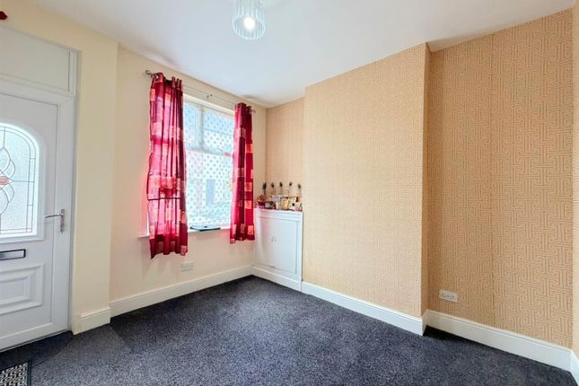 16, Margaret Road, Leicester photo 2
