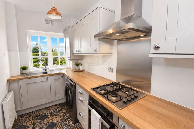 2,Flat 4, Maidensbridge Road, Kingswinford photo 4