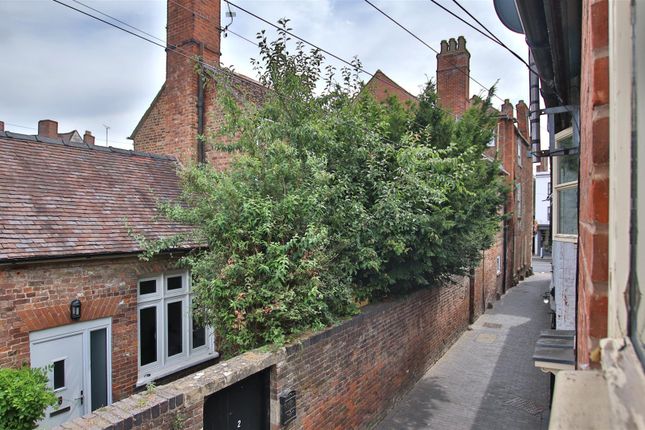 2 Old Avon Cottage, Post Office Lane, Tewkesbury photo 4